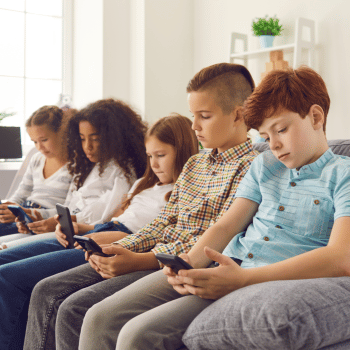 Perigos digitais que ameaçam crianças e adolescentes: quais são e como evitar?